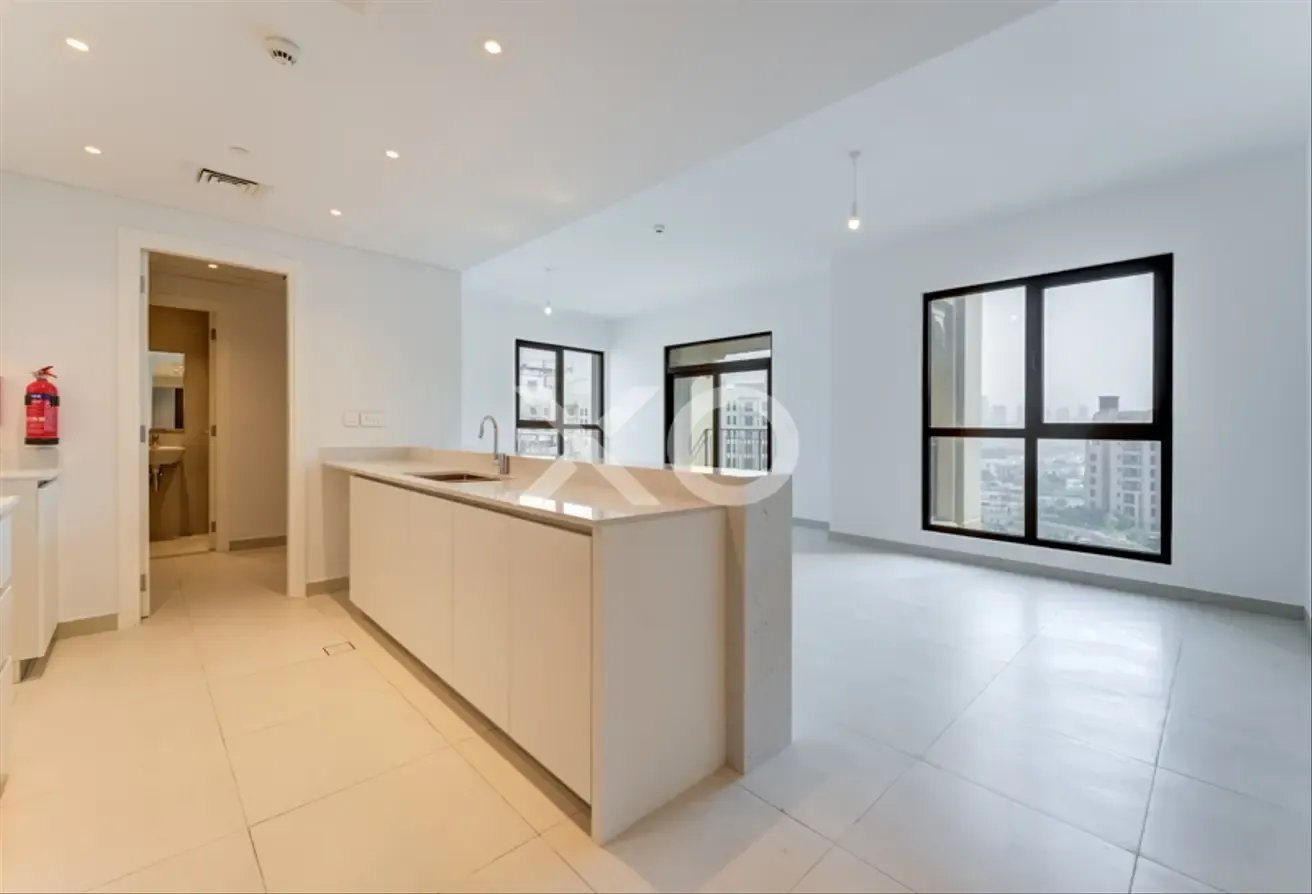 Prime location |Open view| Ready to view