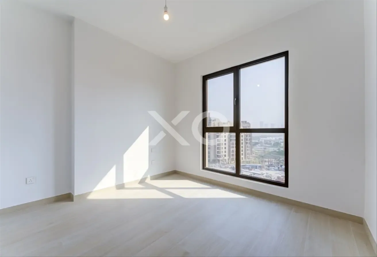 Prime location |Open view| Ready to view