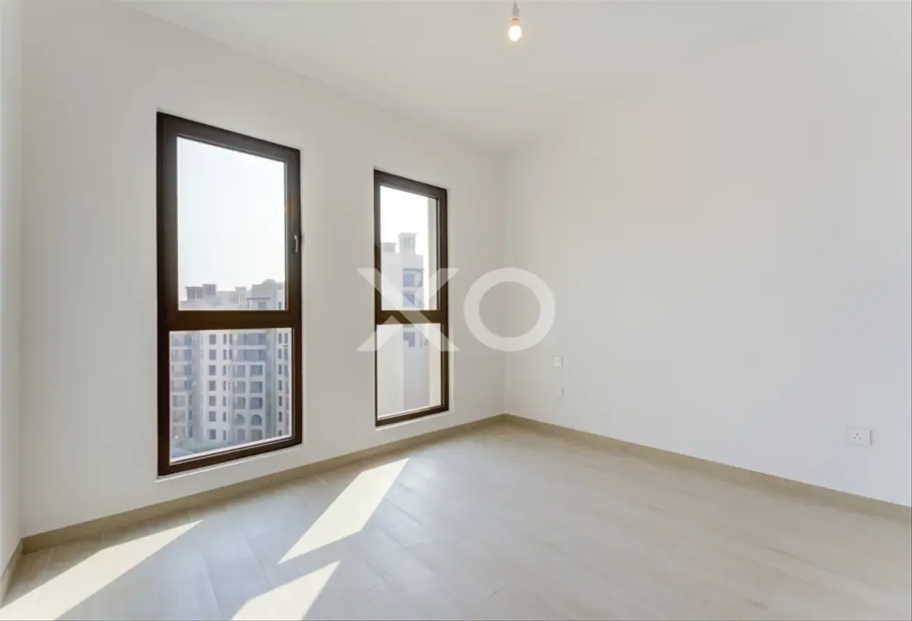 Prime location |Open view| Ready to view