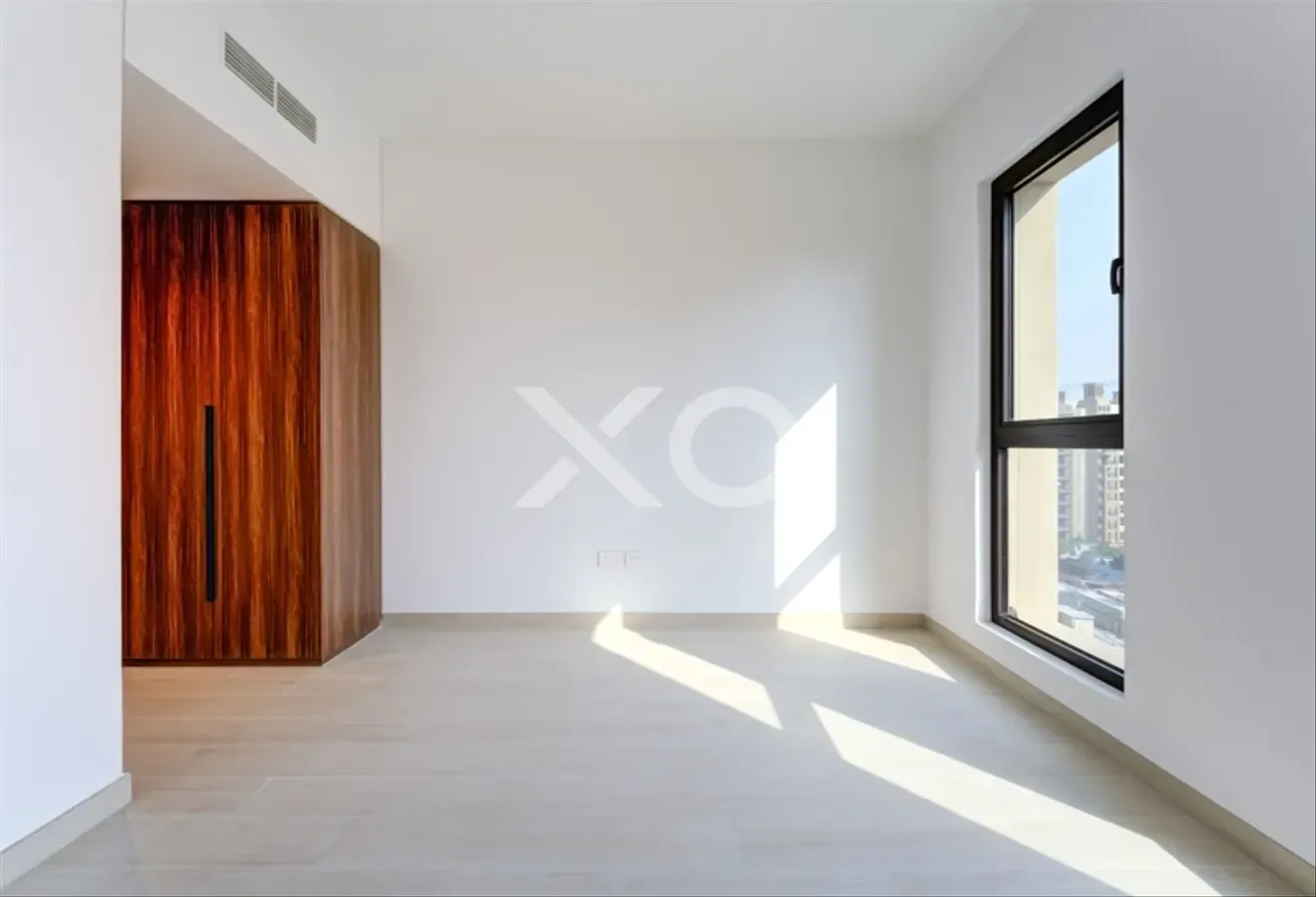 Prime location |Open view| Ready to view