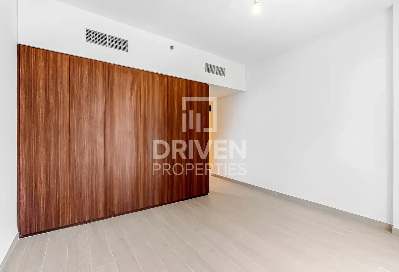 Brand New Unit | Community View | Huge Layout