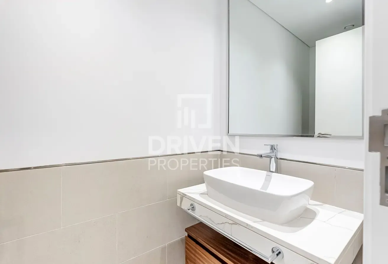 Brand New Unit | Community View | Huge Layout