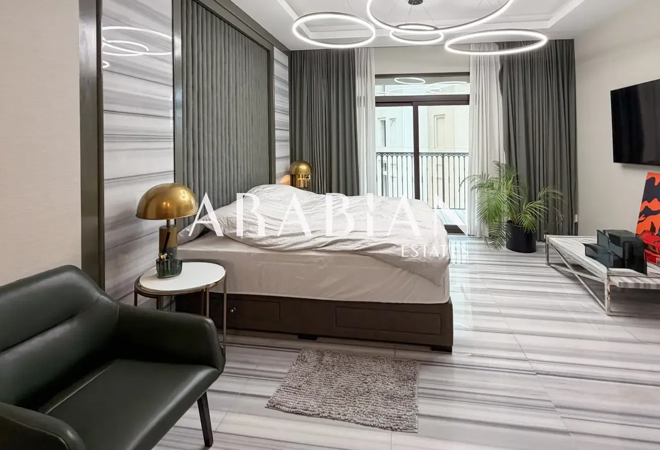 Burj Al Arab View | Spacious | 3BR + Maids