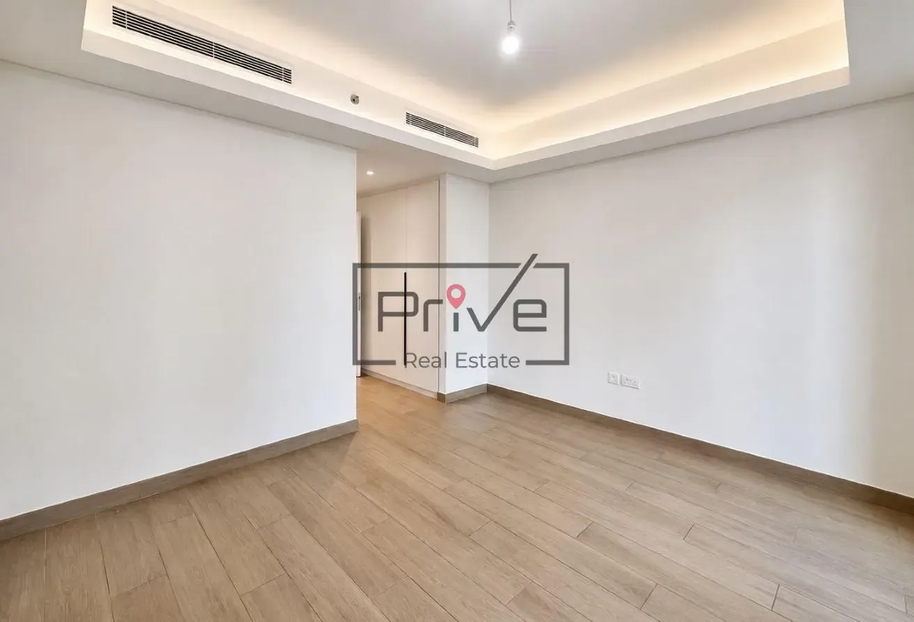 Pool and Park View | 3 BR+M | Motivated Seller