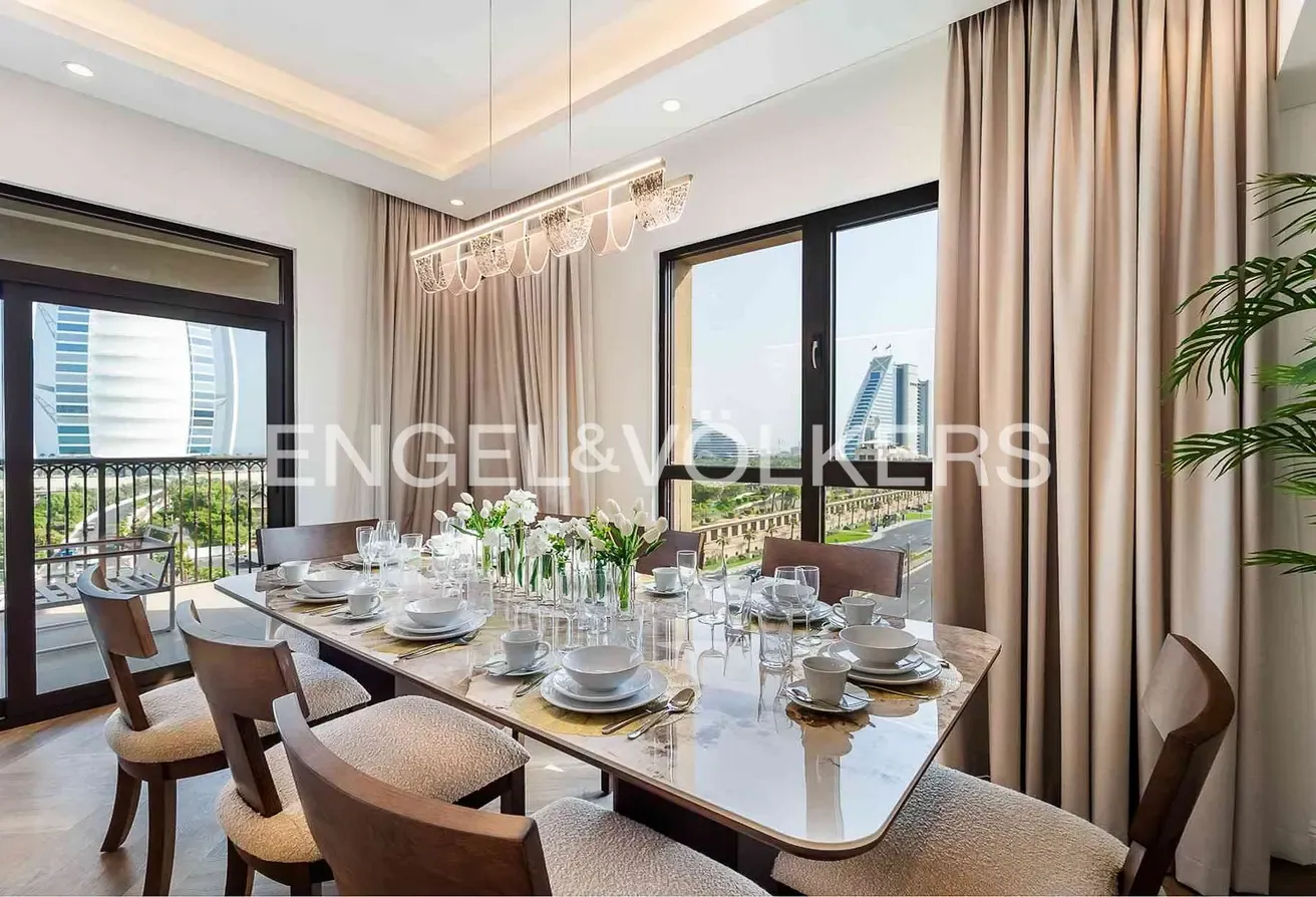 Stylish 3BR | Family Friendly | Prime Location
