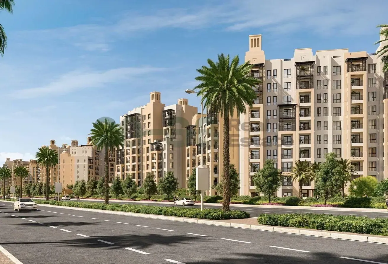 Luxury Living | Spacious unit | Community View