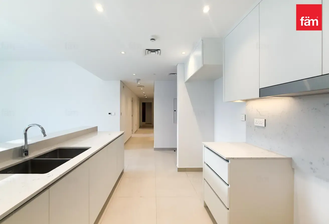 Pool And Park View | Brand New | Vacant