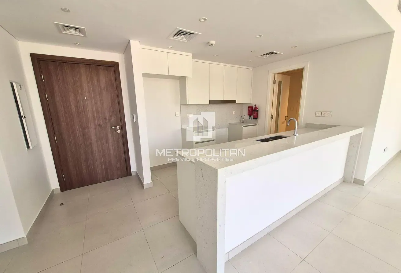 High Floor | Community Park View | Vacant