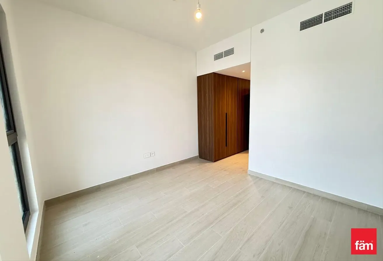 Open to reasonable offers| Park View | Brand New