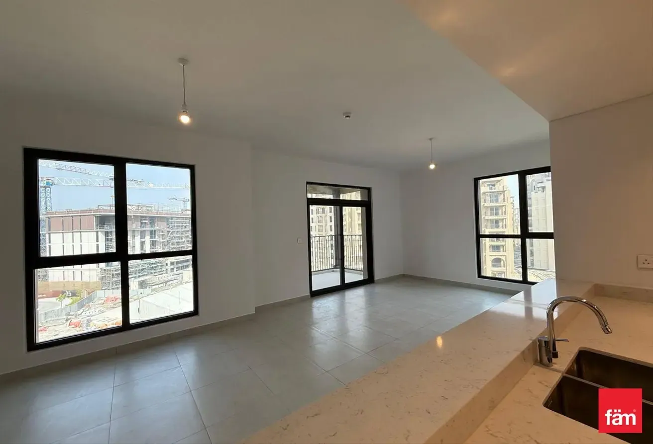Open to reasonable offers| Park View | Brand New