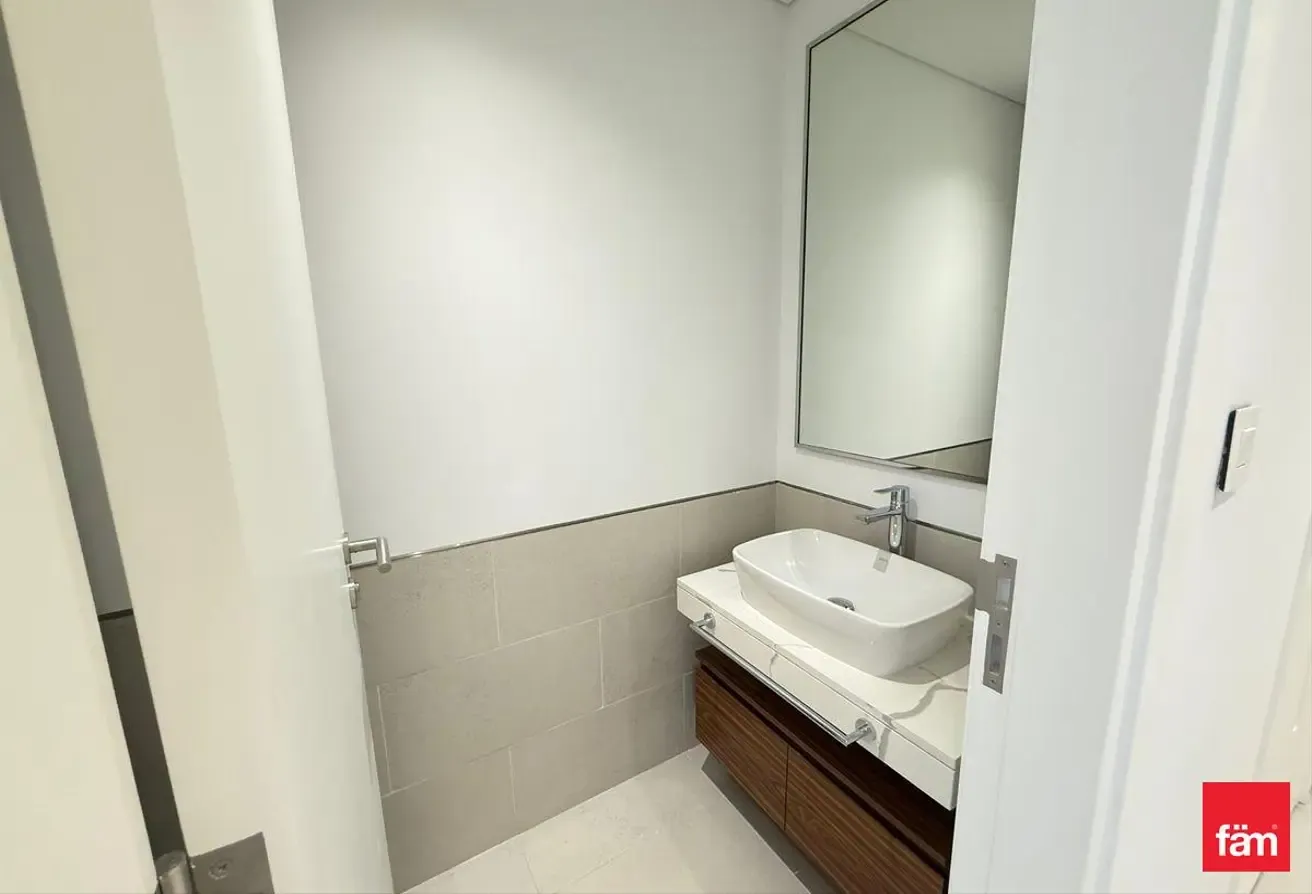 Open to reasonable offers| Park View | Brand New