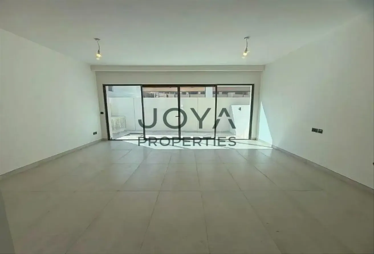 4BR Townhouse - Costa Brava 1 - DAMAC Lagoons