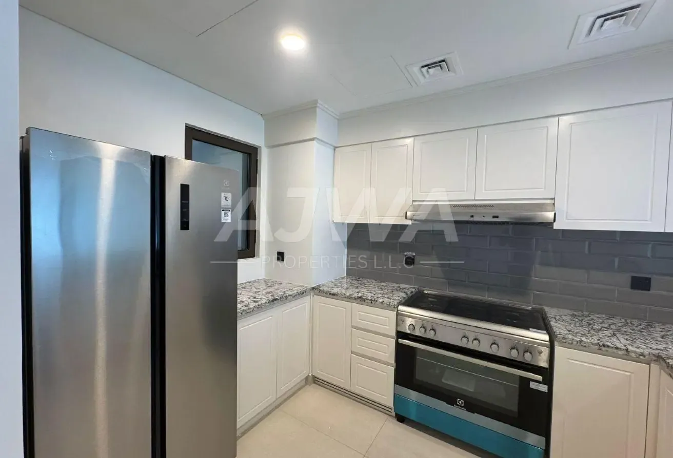 Brand New 4 Bed Townhouse in damac lagoon