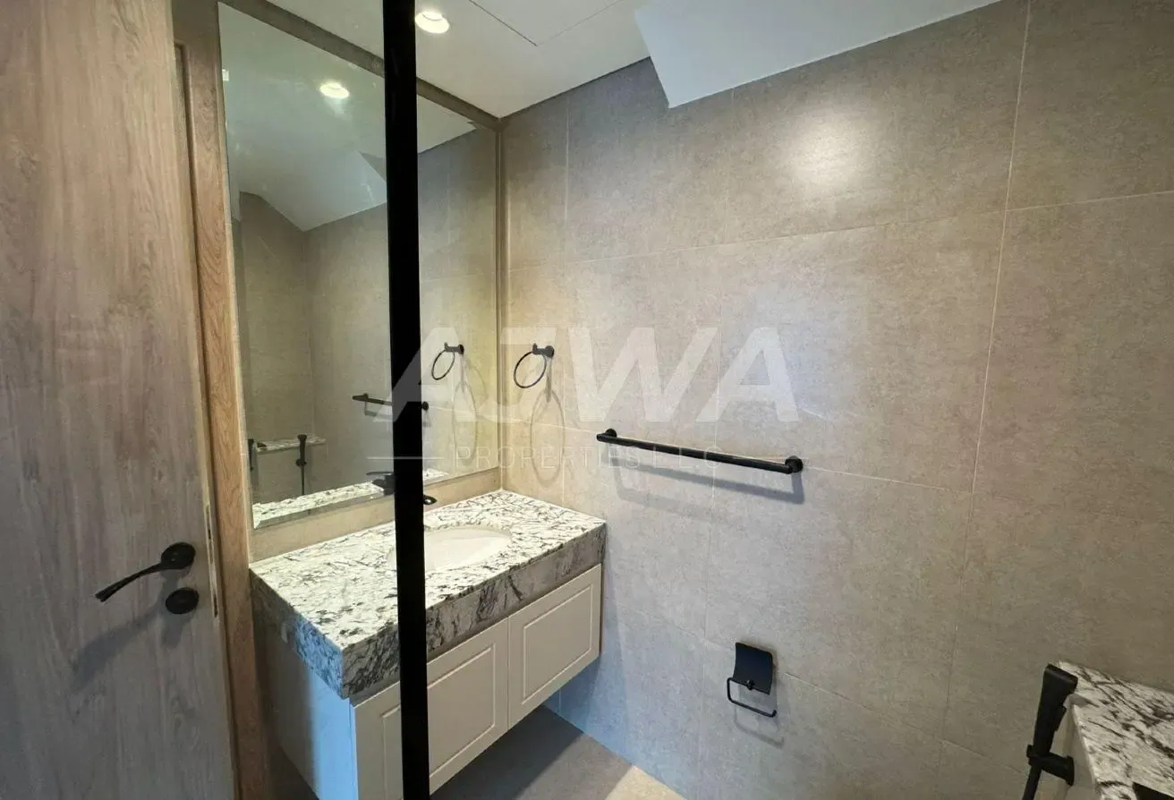 Brand New 4 Bed Townhouse in damac lagoon