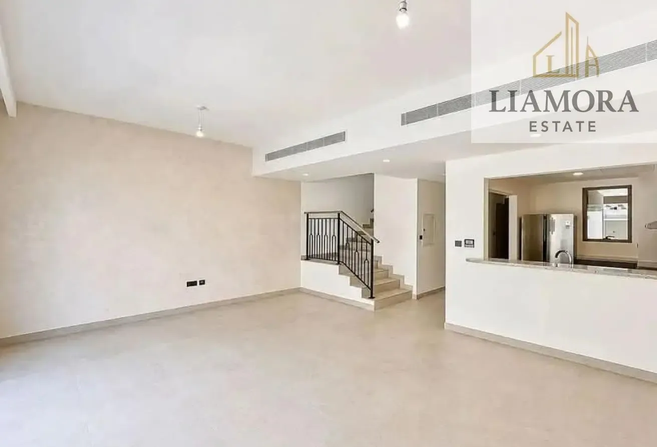 STUNNING TOWNHOUSE | COSTA BRAVA I READY TO MOVE