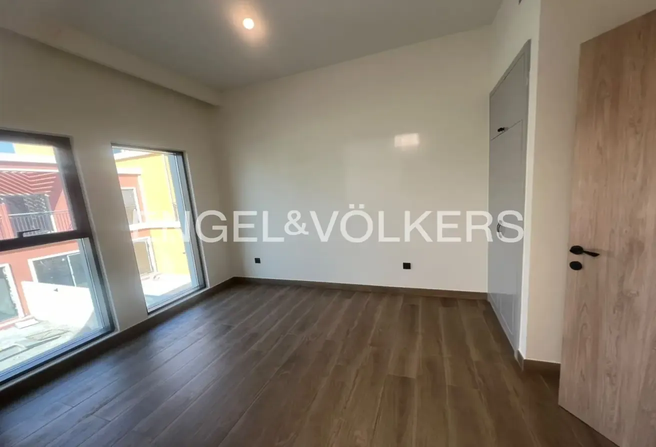 Brand New | Keys in Hand | Fitted Kitchen