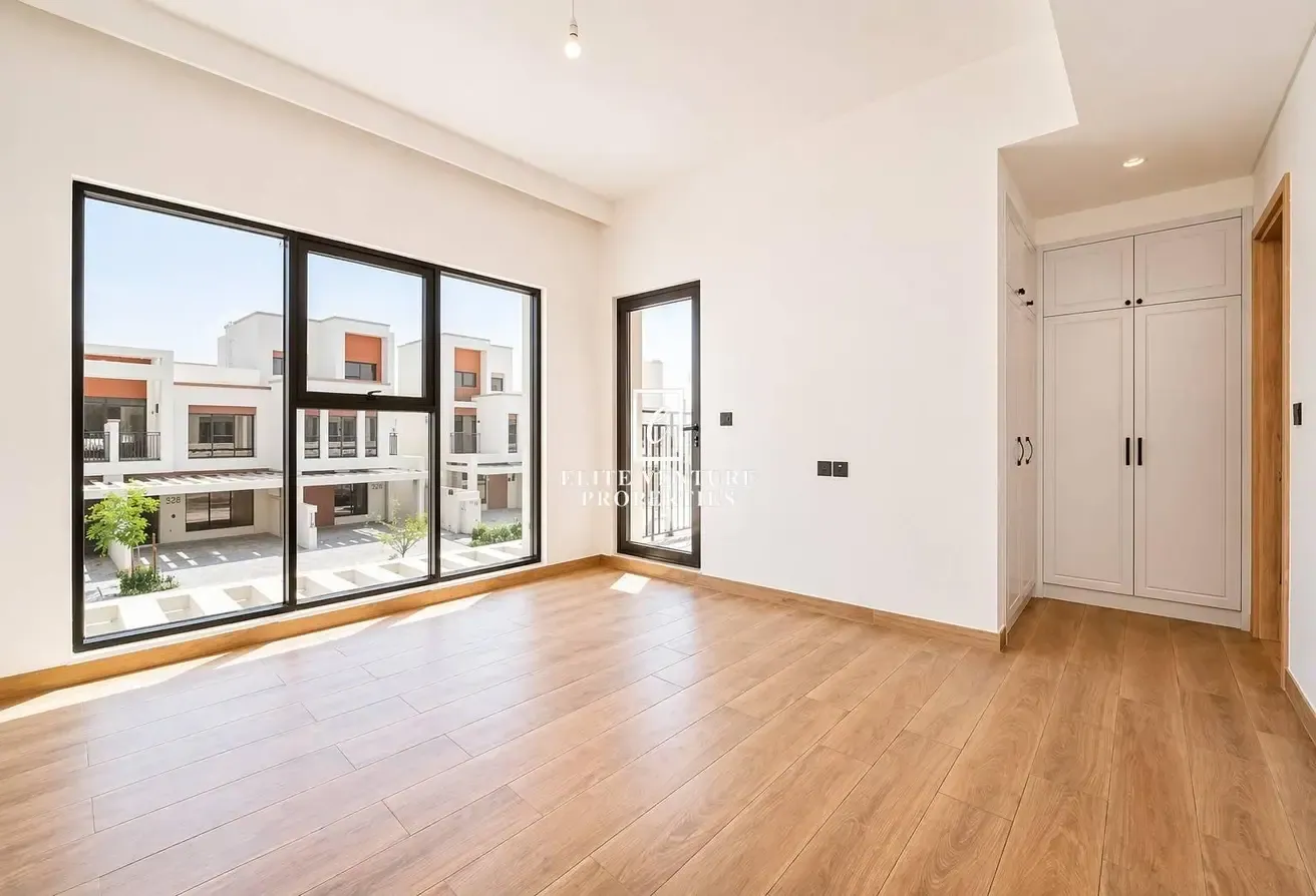HUGE LAYOUT | BRAND NEW | PRIME LOCATION
