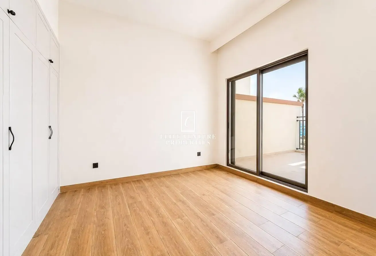 HUGE LAYOUT | BRAND NEW | PRIME LOCATION