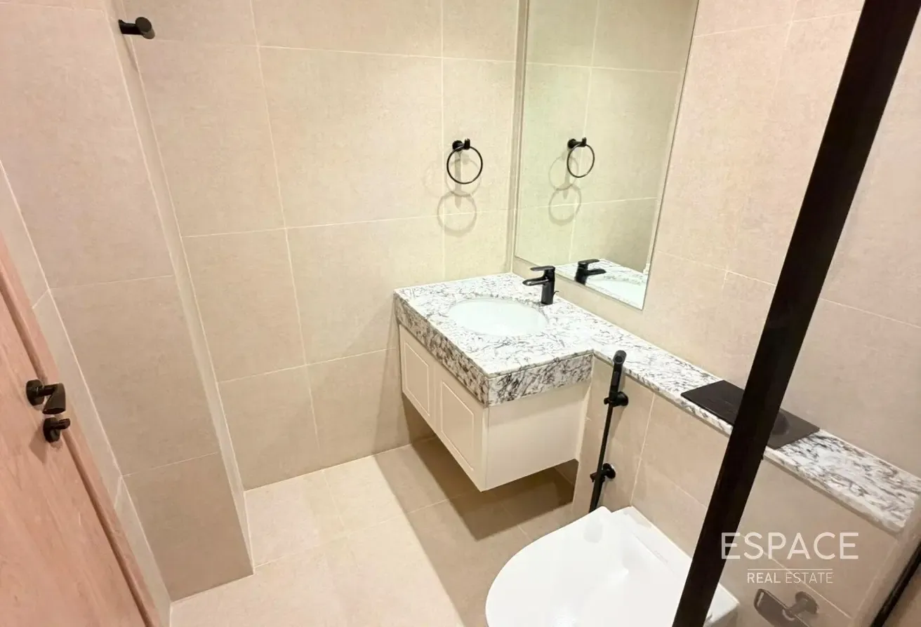 4-Bedroom|Private Garden|Spacious|Large Terrace