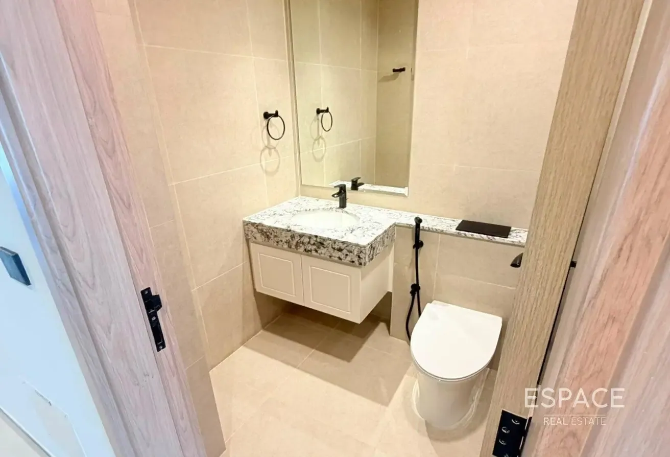 4-Bedroom|Private Garden|Spacious|Large Terrace
