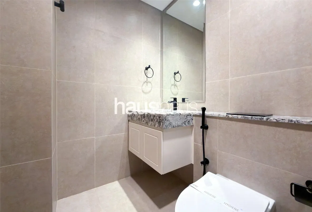 NW facing | Ready | Area Expert
