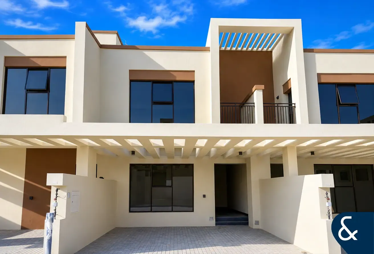 Single Row | Close Lagoon | Handed Over