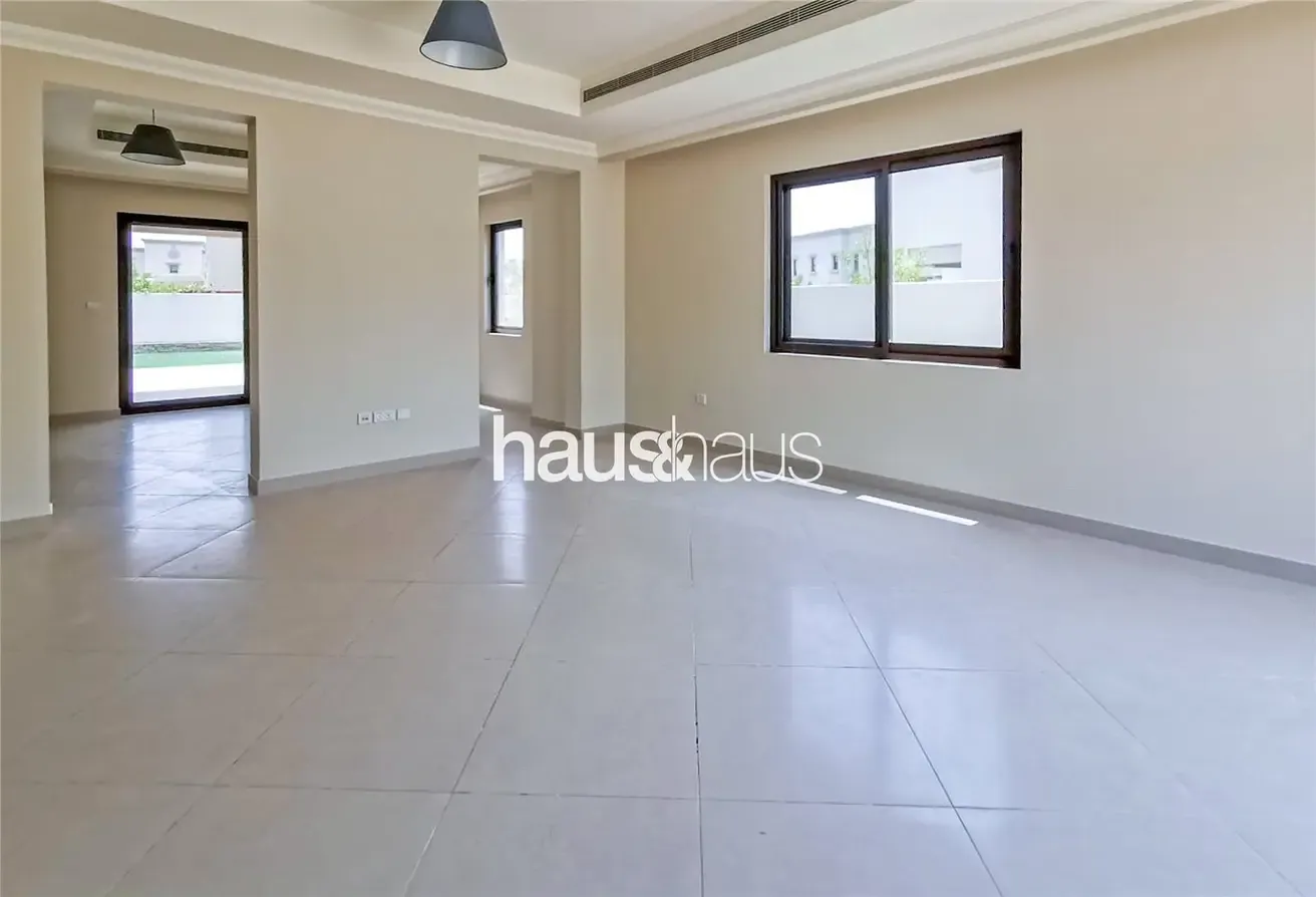 Large Plot | Close to Pool | Exclusive Community
