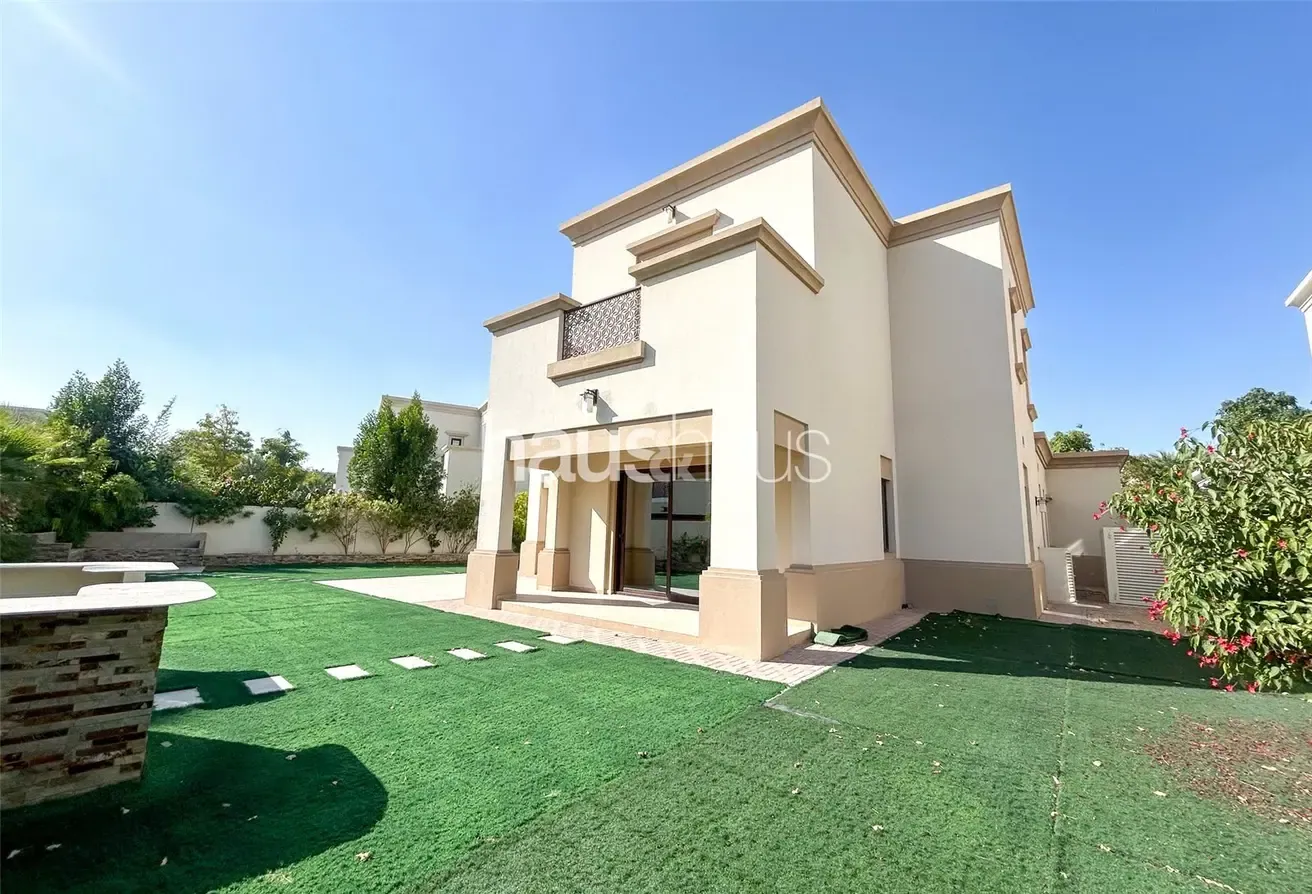 Large Plot | Close to Pool | Exclusive Community
