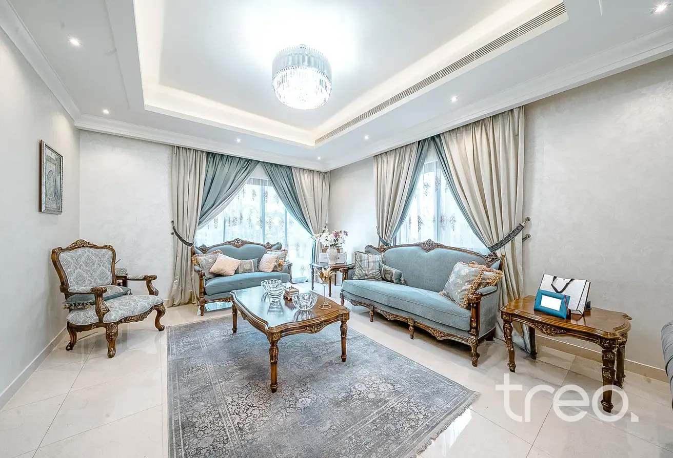 Move in Today | Extended | Internal and Quiet