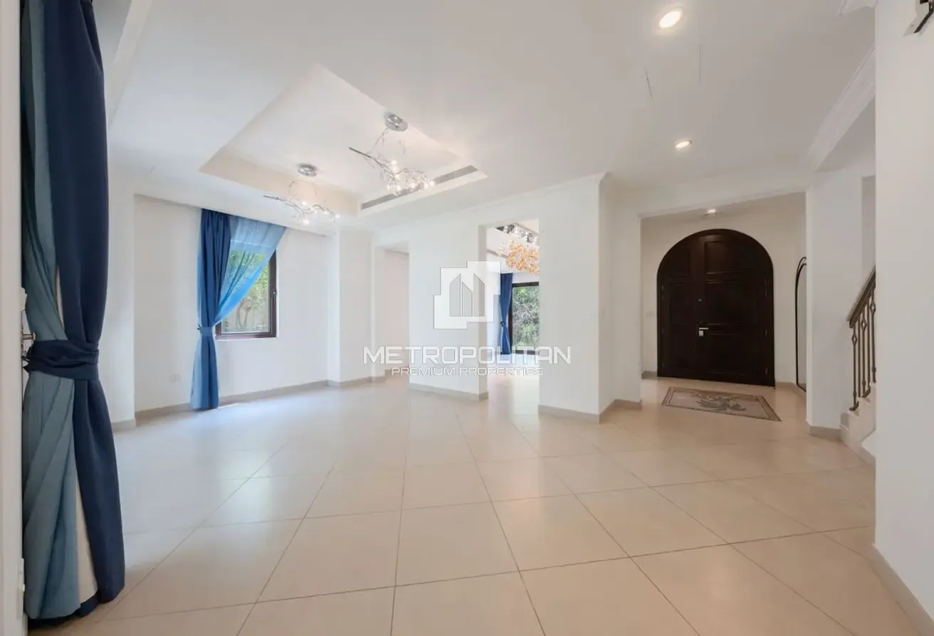 Partial Park View | Vacant | 4 Bed + Maid