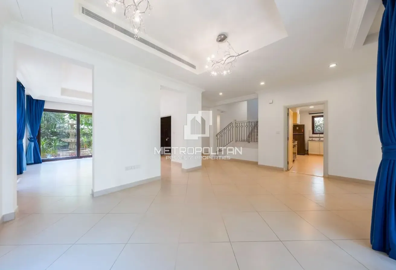 Partial Park View | Vacant | 4 Bed + Maid
