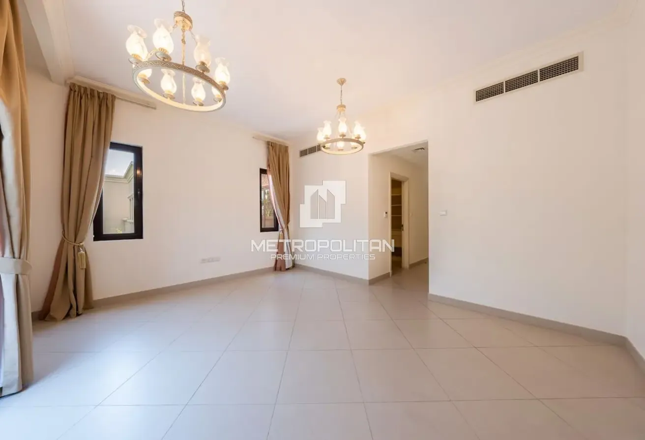 Partial Park View | Vacant | 4 Bed + Maid
