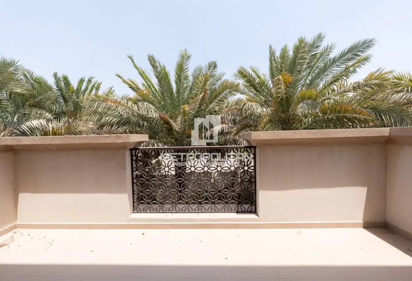 Partial Park View | Vacant | 4 Bed + Maid