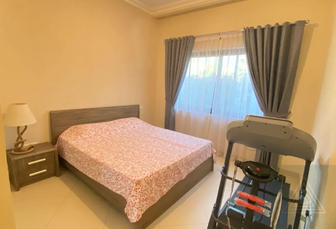 4BR Corner Villa | Large Plot | Well Maintained