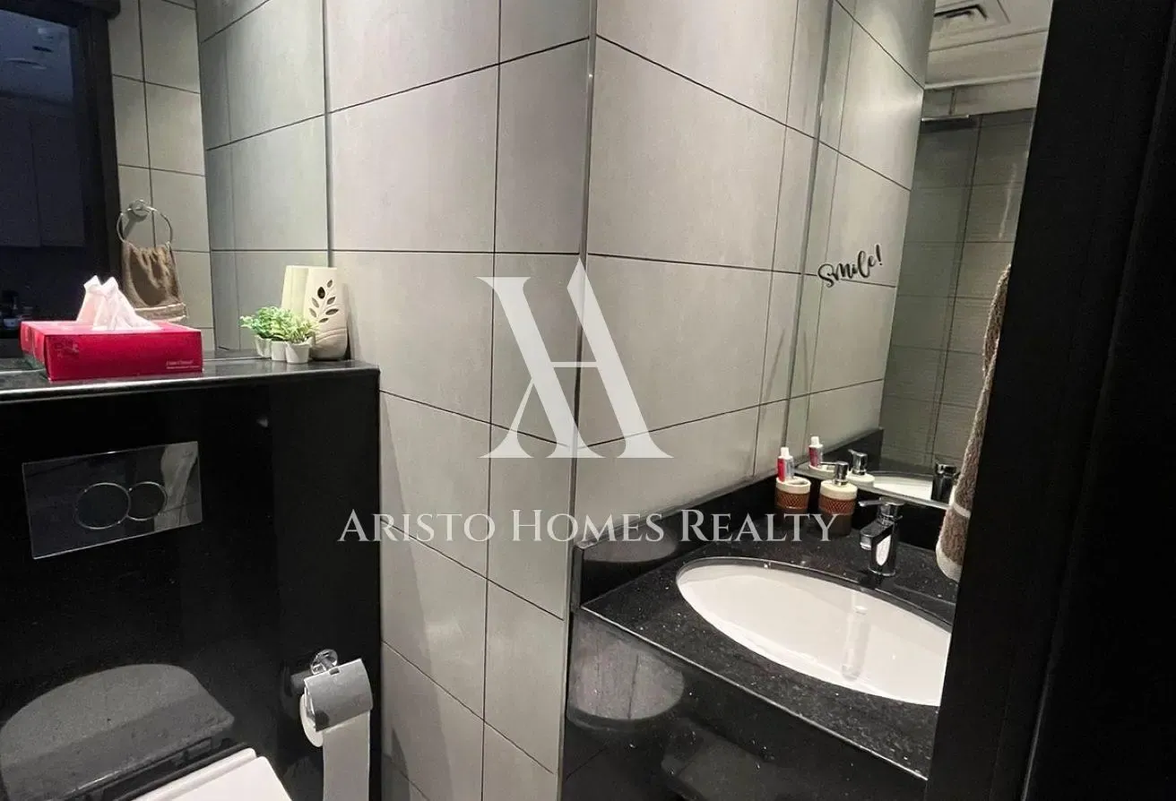 1 BHK +STUDY/MAIDS | POOL VIEW | BIG LAYOUT