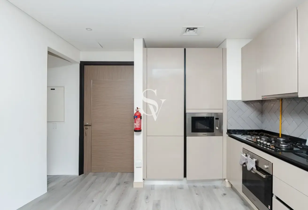 Furnished | VOT | Mid Floor | Marina View