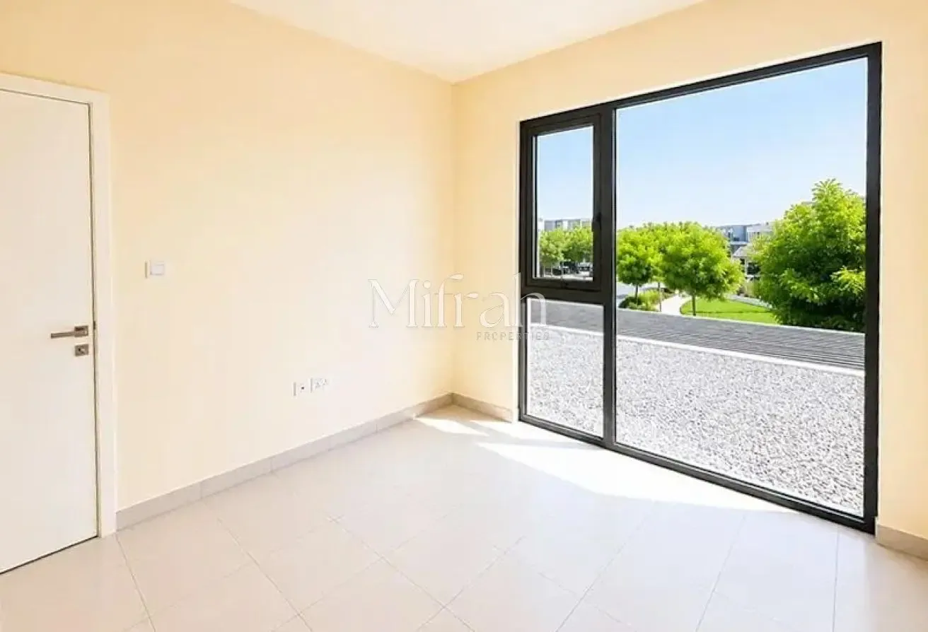 Elegant 4BR Villa | Spacious Layout | Negotiable