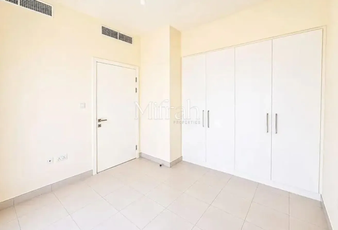 Elegant 4BR Villa | Spacious Layout | Negotiable