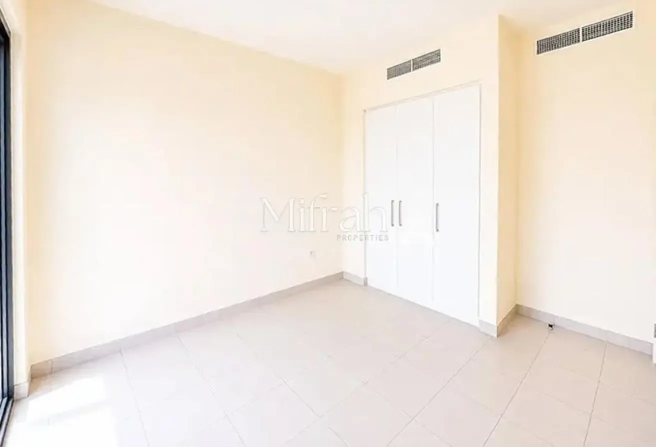 Elegant 4BR Villa | Spacious Layout | Negotiable
