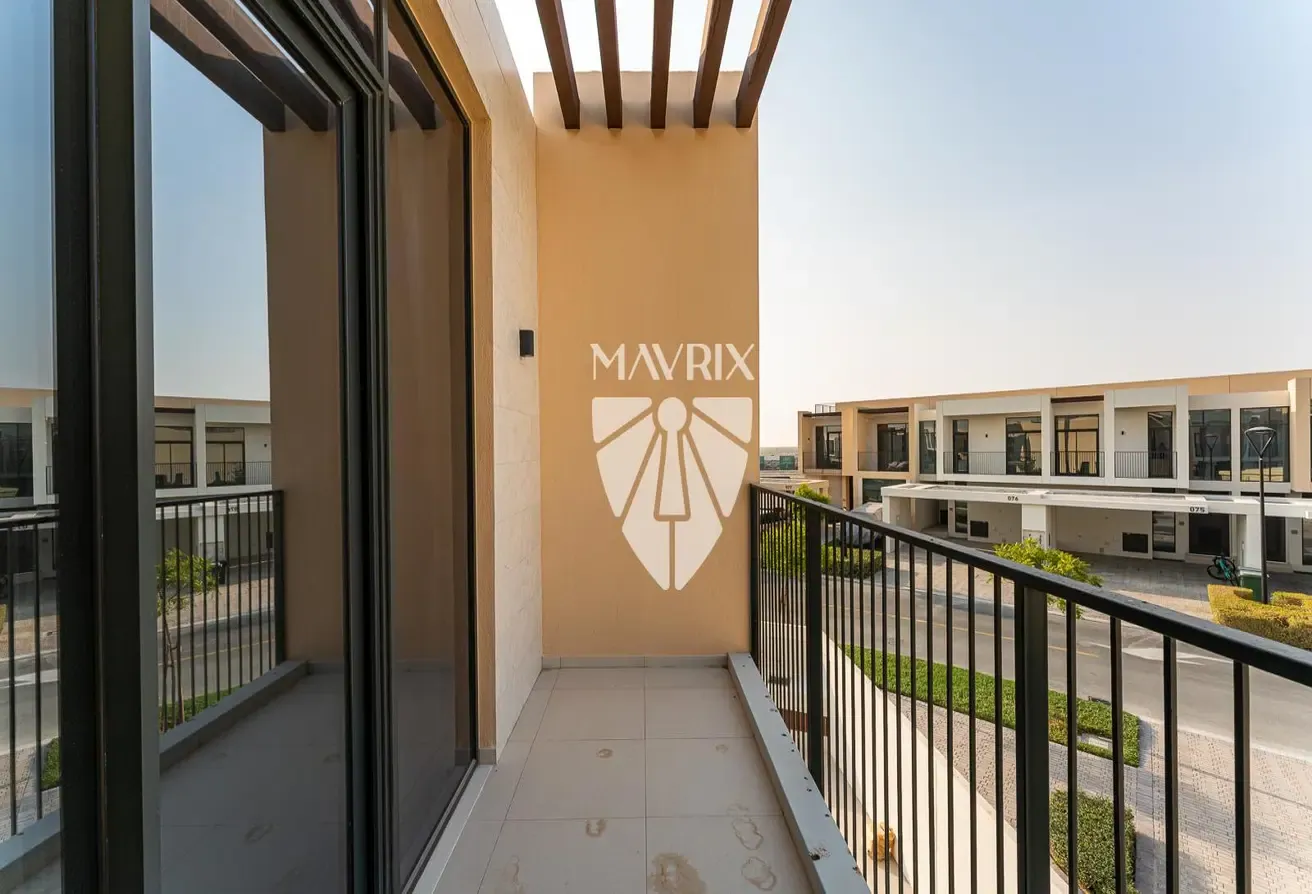 Corner Plot| Landscaped | Bigger Layout| Vacant