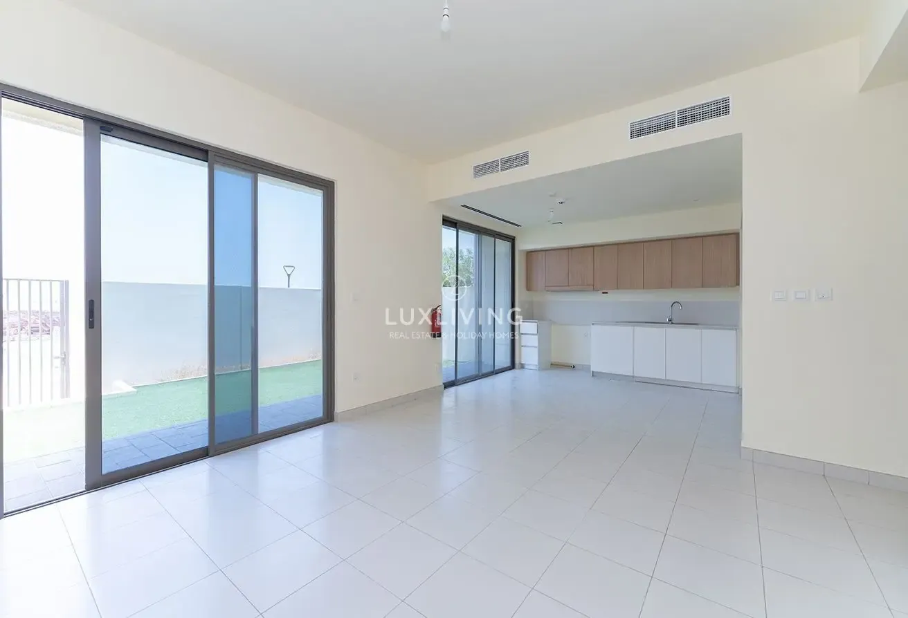 Corner Plot | Best layout | Vacant