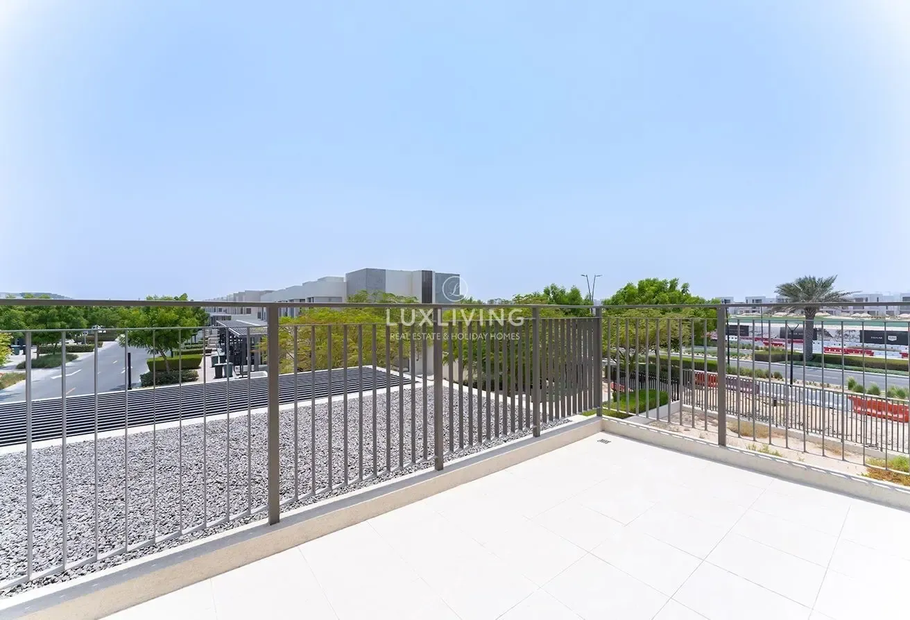 Corner Plot | Best layout | Vacant