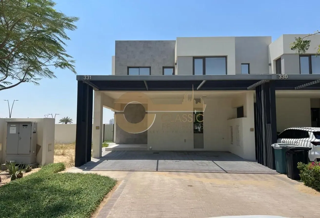 EXPANSIVE VILLA | MAID'S ROOM | SUPER CORNER UNIT