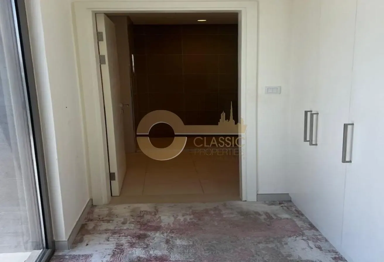 EXPANSIVE VILLA | MAID'S ROOM | SUPER CORNER UNIT
