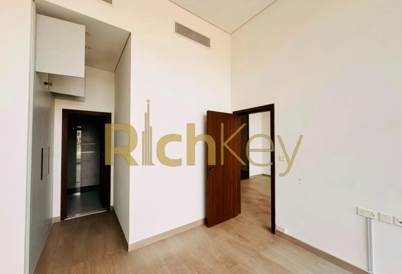 Well Maintained | Fitted Kitchen | Vacant & Ready