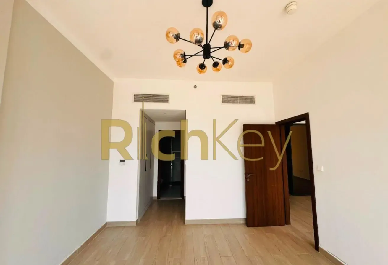 1 bedroom + study | Big layout | Vacant & Ready