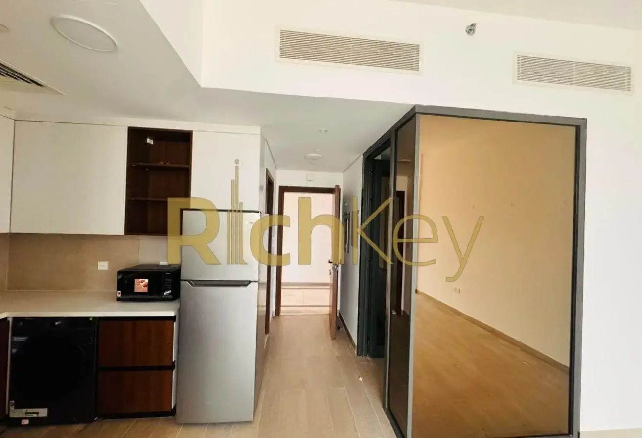 1 bedroom + study | Big layout | Vacant & Ready