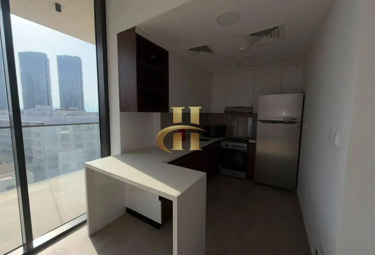 3 BHK | On high floor | Vacant