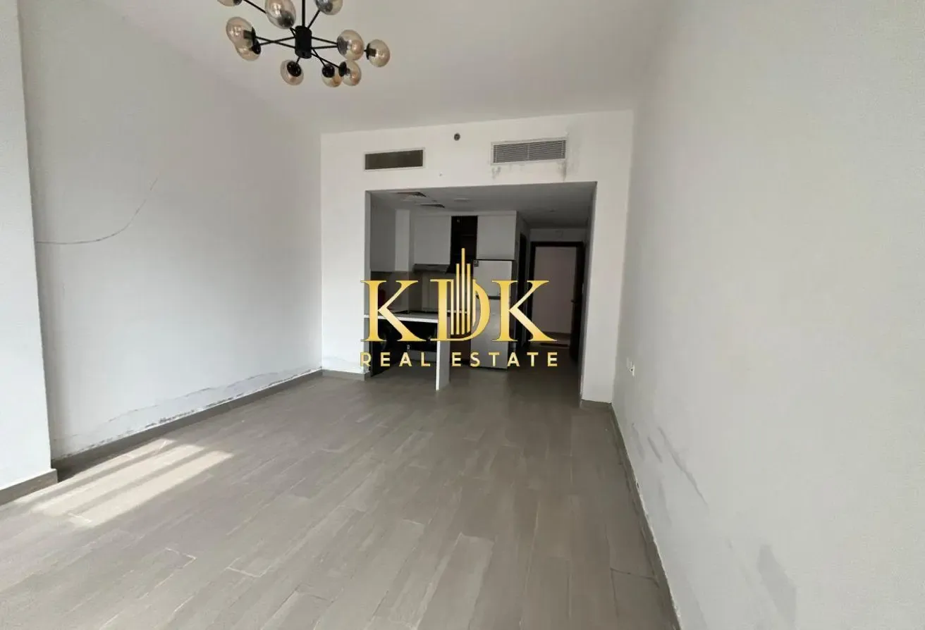 Kitchen Appliances | Modern Layout | Prime Area