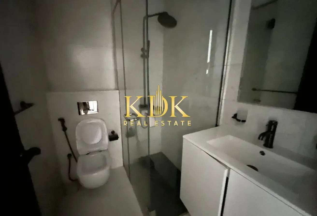Kitchen Appliances | Modern Layout | Prime Area